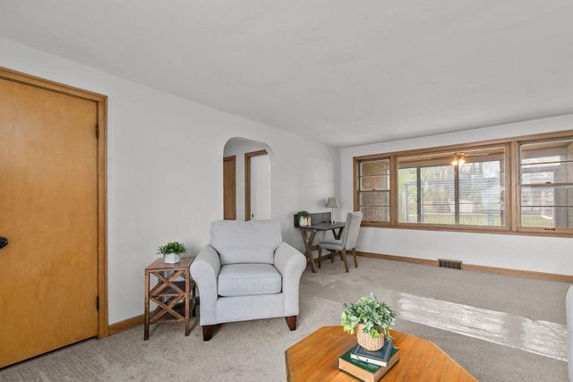 319 S SPRUCE STREET, Appleton, WI 54914