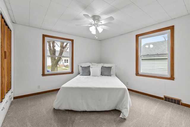 319 S SPRUCE STREET, Appleton, WI 54914