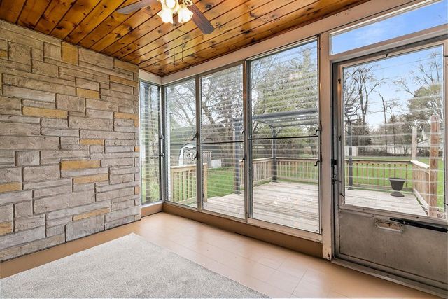 319 S SPRUCE STREET, Appleton, WI 54914