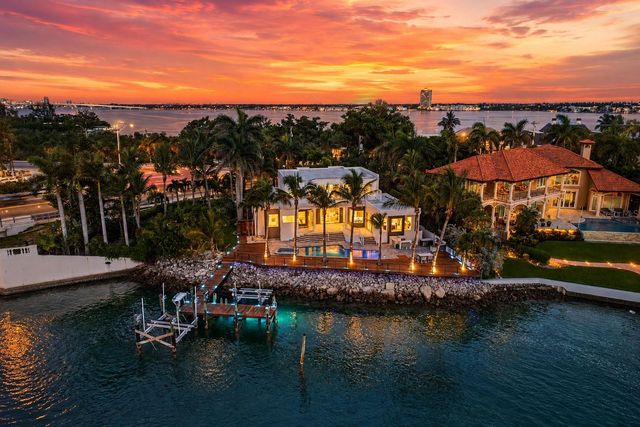 1475 JOHN RINGLING PARKWAY, Sarasota, FL 34236