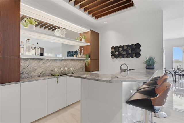 1475 JOHN RINGLING PARKWAY, Sarasota, FL 34236