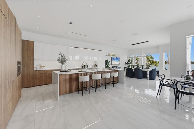 1475 JOHN RINGLING PARKWAY, Sarasota, FL 34236