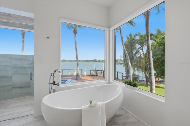 1475 JOHN RINGLING PARKWAY, Sarasota, FL 34236
