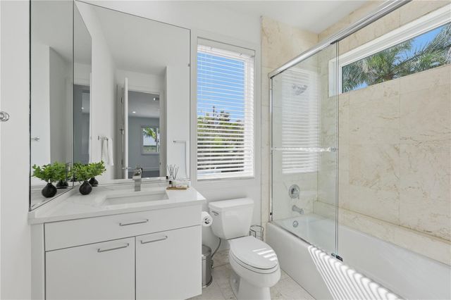 1475 JOHN RINGLING PARKWAY, Sarasota, FL 34236