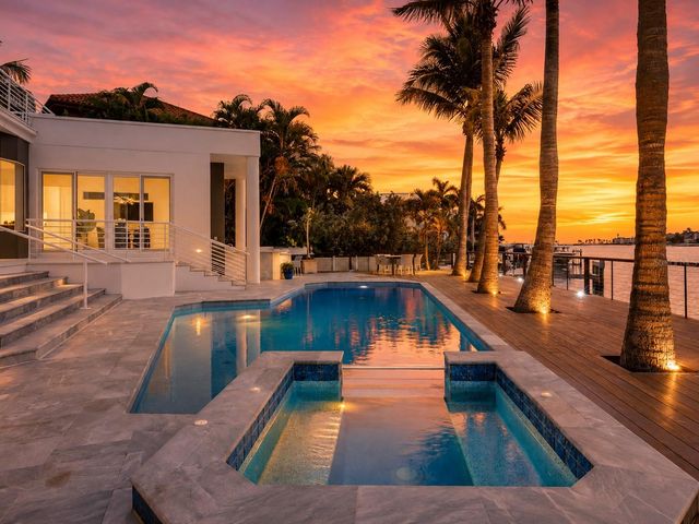 1475 JOHN RINGLING PARKWAY, Sarasota, FL 34236
