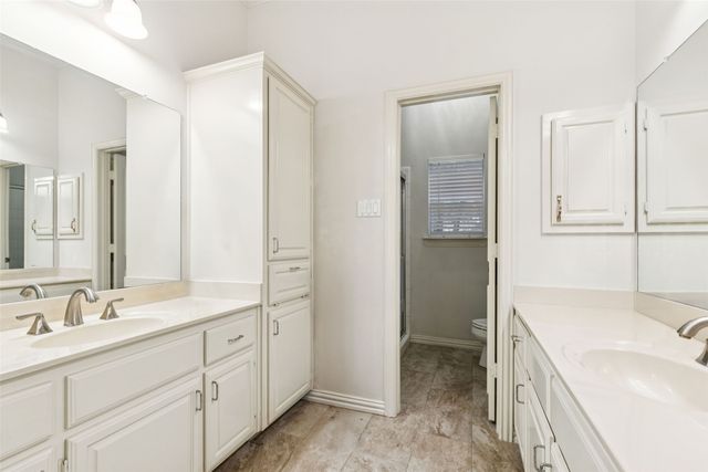 385 Meadow View Drive, Argyle, TX 76226