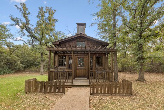 385 Meadow View Drive, Argyle, TX 76226