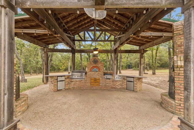 385 Meadow View Drive, Argyle, TX 76226