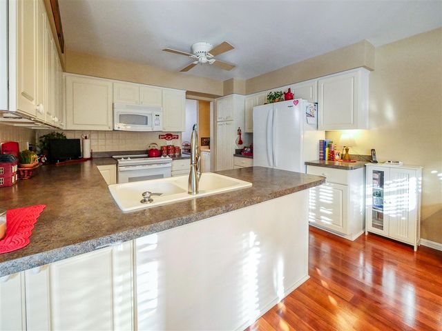 16767 W Cobblestone West Boulevard, Macomb, MI 48042