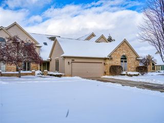 16767 W Cobblestone West Boulevard, Macomb, MI 48042