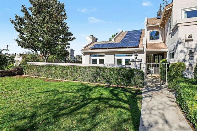 627 Valley Grove Ln, Escondido, CA 92025