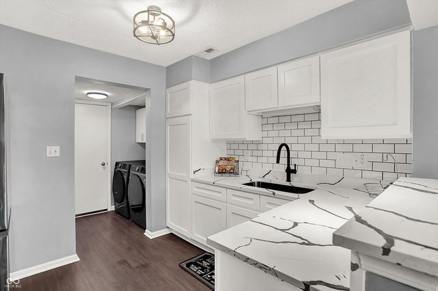 9583 Bay Vista West Drive, Indianapolis, IN 46250