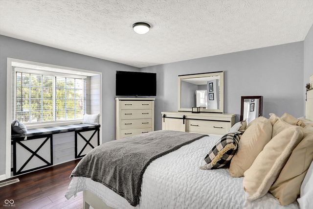 9583 Bay Vista West Drive, Indianapolis, IN 46250