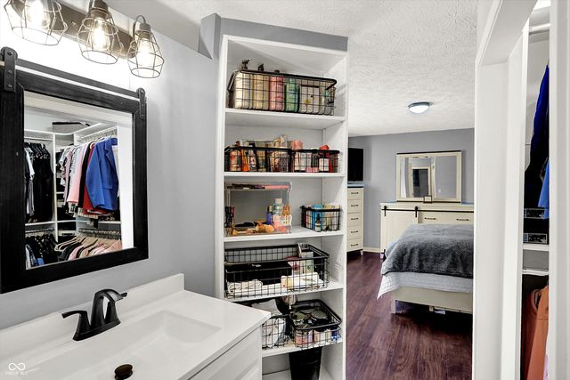 9583 Bay Vista West Drive, Indianapolis, IN 46250