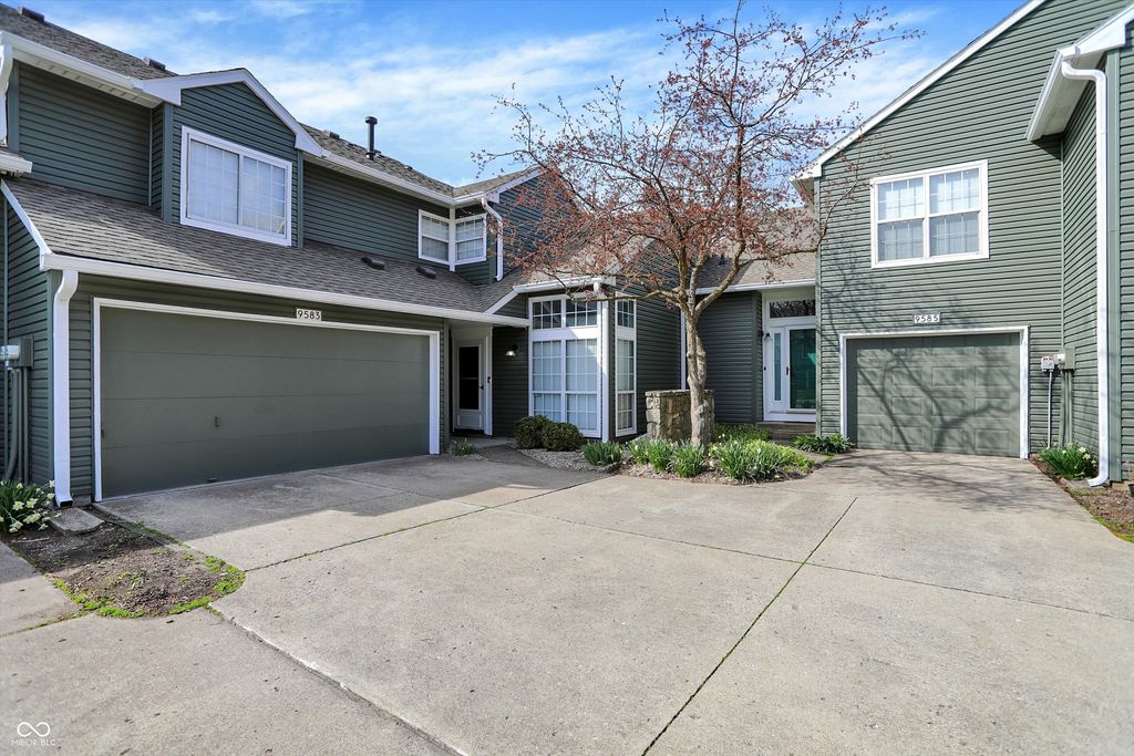 9583 Bay Vista West Drive, Indianapolis, IN 46250