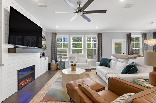 115 Cotesworth Court, Summerville, SC 29486