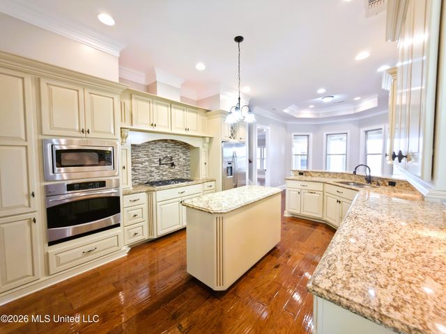 3024 Oakleigh Circle, Ocean Springs, MS 39564