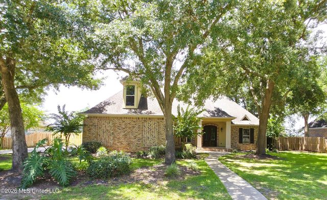 3024 Oakleigh Circle, Ocean Springs, MS 39564