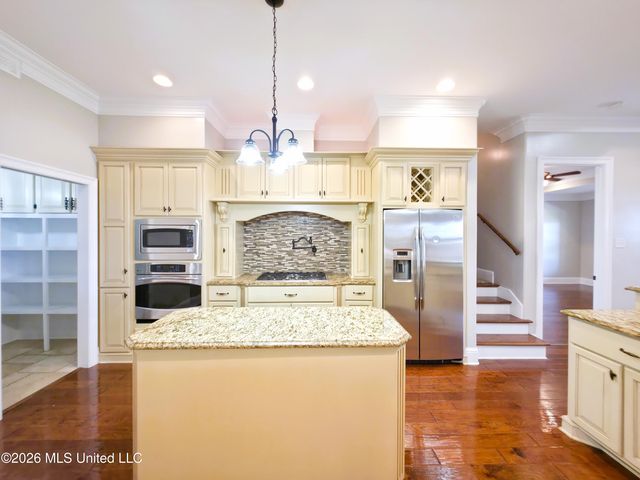 3024 Oakleigh Circle, Ocean Springs, MS 39564