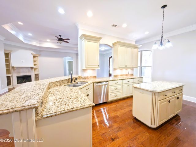 3024 Oakleigh Circle, Ocean Springs, MS 39564