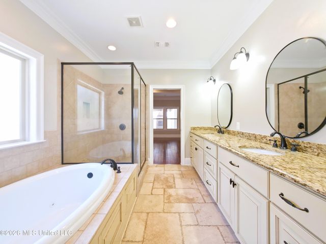 3024 Oakleigh Circle, Ocean Springs, MS 39564