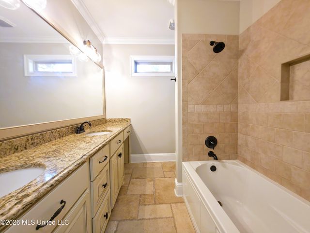 3024 Oakleigh Circle, Ocean Springs, MS 39564