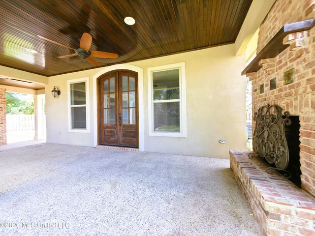 3024 Oakleigh Circle, Ocean Springs, MS 39564