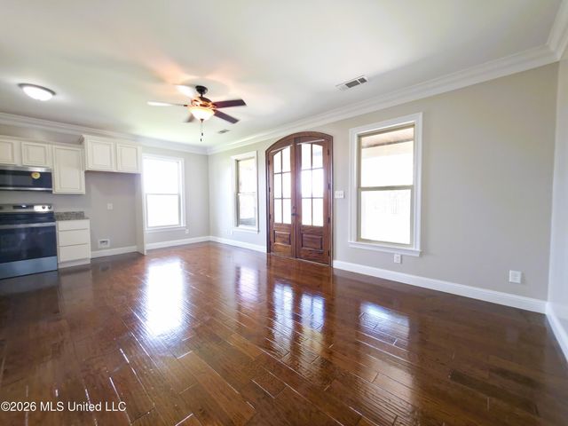 3024 Oakleigh Circle, Ocean Springs, MS 39564