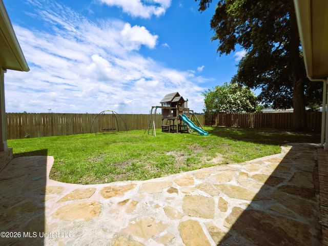 3024 Oakleigh Circle, Ocean Springs, MS 39564