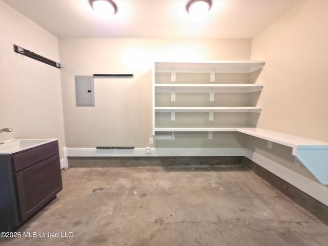 3024 Oakleigh Circle, Ocean Springs, MS 39564
