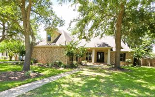 3024 Oakleigh Circle, Ocean Springs, MS 39564