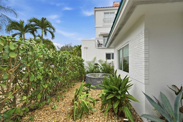 431-433 NE 15 Avenue, Fort Lauderdale, FL 33301