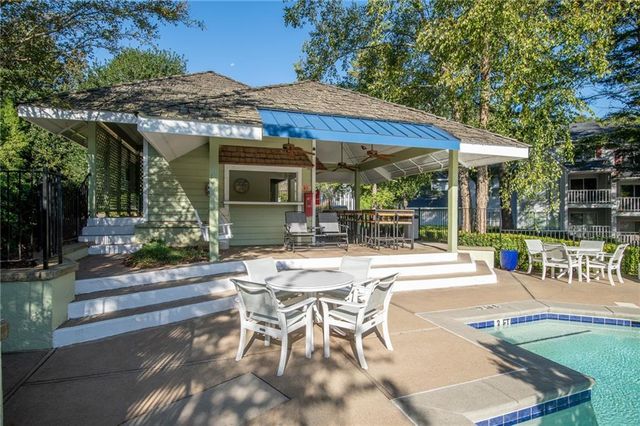 816 Glenleaf Drive, Peachtree Corners, GA 30092