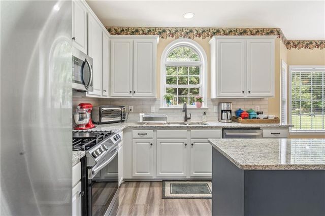 105 Pine Valley Court, Hiram, GA 30141