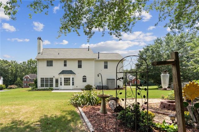 105 Pine Valley Court, Hiram, GA 30141