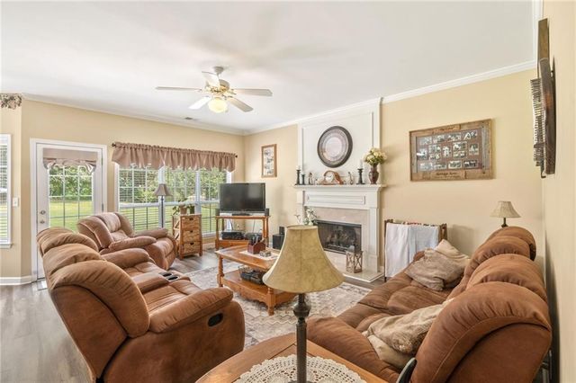 105 Pine Valley Court, Hiram, GA 30141