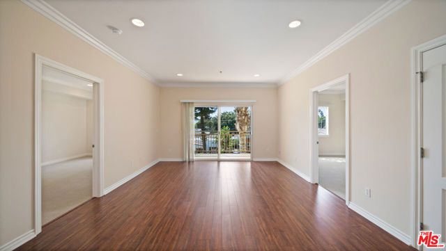 3328 OAKHURST Avenue 205, Los Angeles, CA 90034