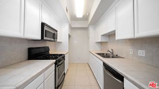 3328 OAKHURST Avenue 205, Los Angeles, CA 90034