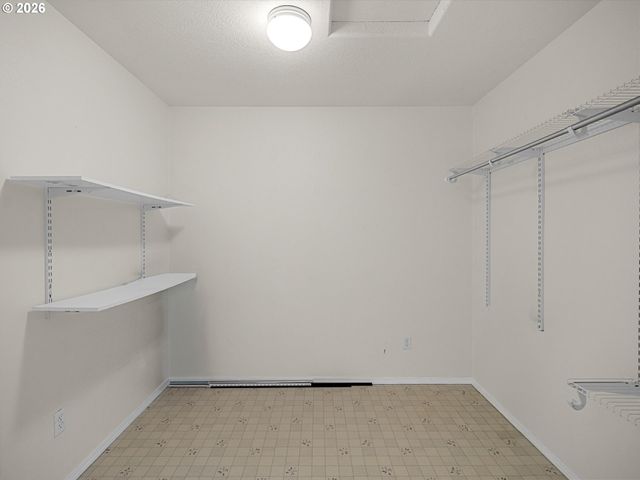 2575 Nw 4TH St, Gresham, OR 97030