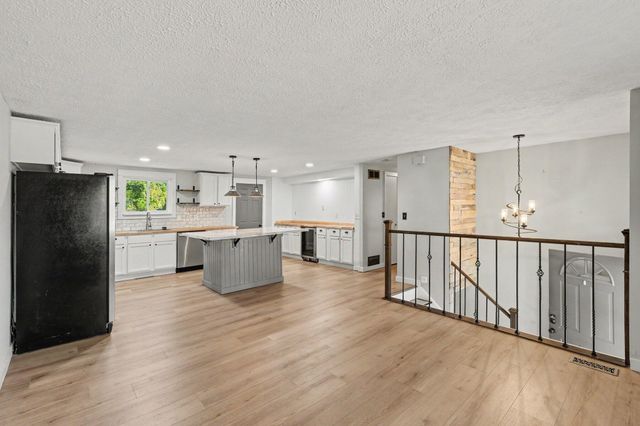 1874 Fernwood Place, Burlington, KY 41005