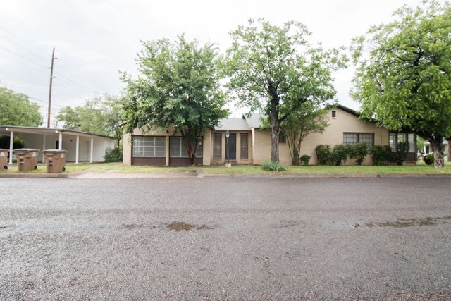 322 N Jackson Street, San Angelo, TX 76901