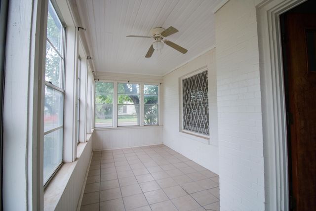 322 N Jackson Street, San Angelo, TX 76901