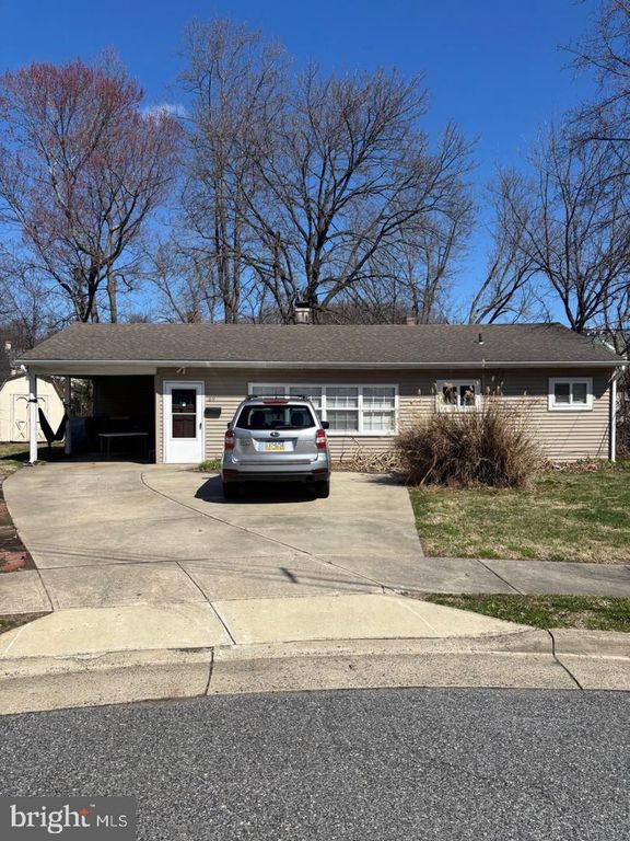 69 KENNARD DR, Newark, DE 19711