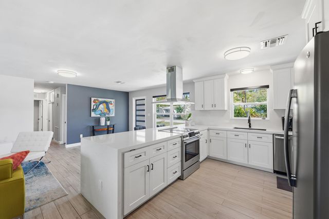 4441 NE 15th Avenue, Oakland Park, FL 33334