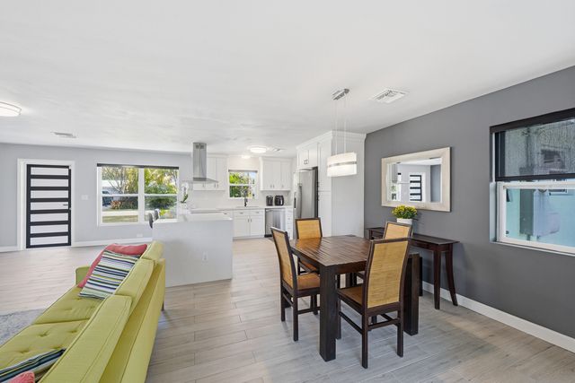 4441 NE 15th Avenue, Oakland Park, FL 33334