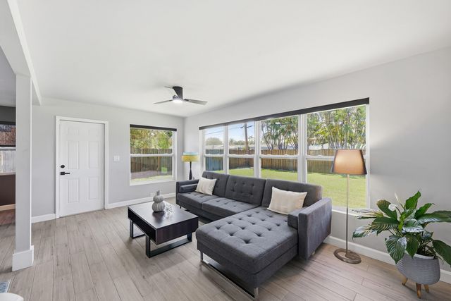 4441 NE 15th Avenue, Oakland Park, FL 33334