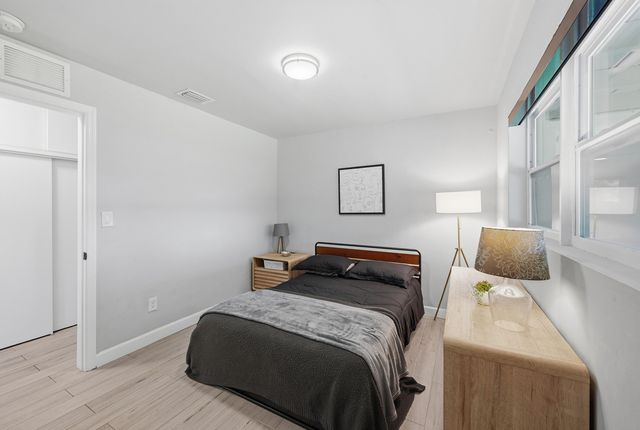 4441 NE 15th Avenue, Oakland Park, FL 33334