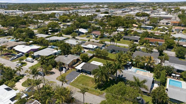 4441 NE 15th Avenue, Oakland Park, FL 33334