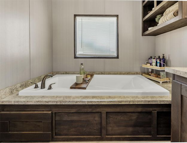 3133 Henderson Road, Navasota, TX 77868