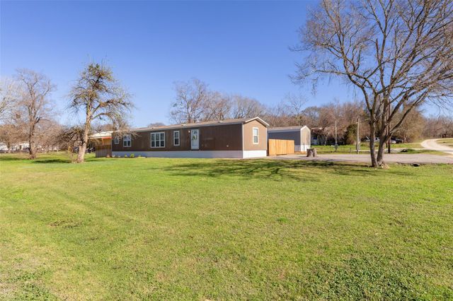 3133 Henderson Road, Navasota, TX 77868